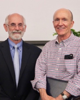 John Harding (R) with VIMS Dean & Director John Wells following the VIMS Awards Ceremony. © C. Katella/VIMS.