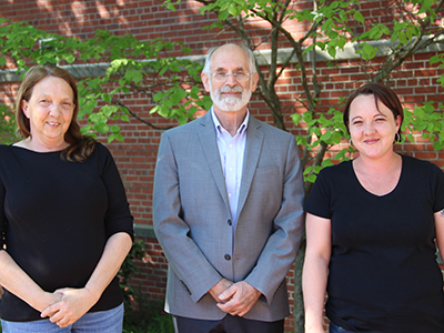 Rebecca Sturgeon (left) VIMS Dean and Director John Wells (center) and Heather Gray (right).